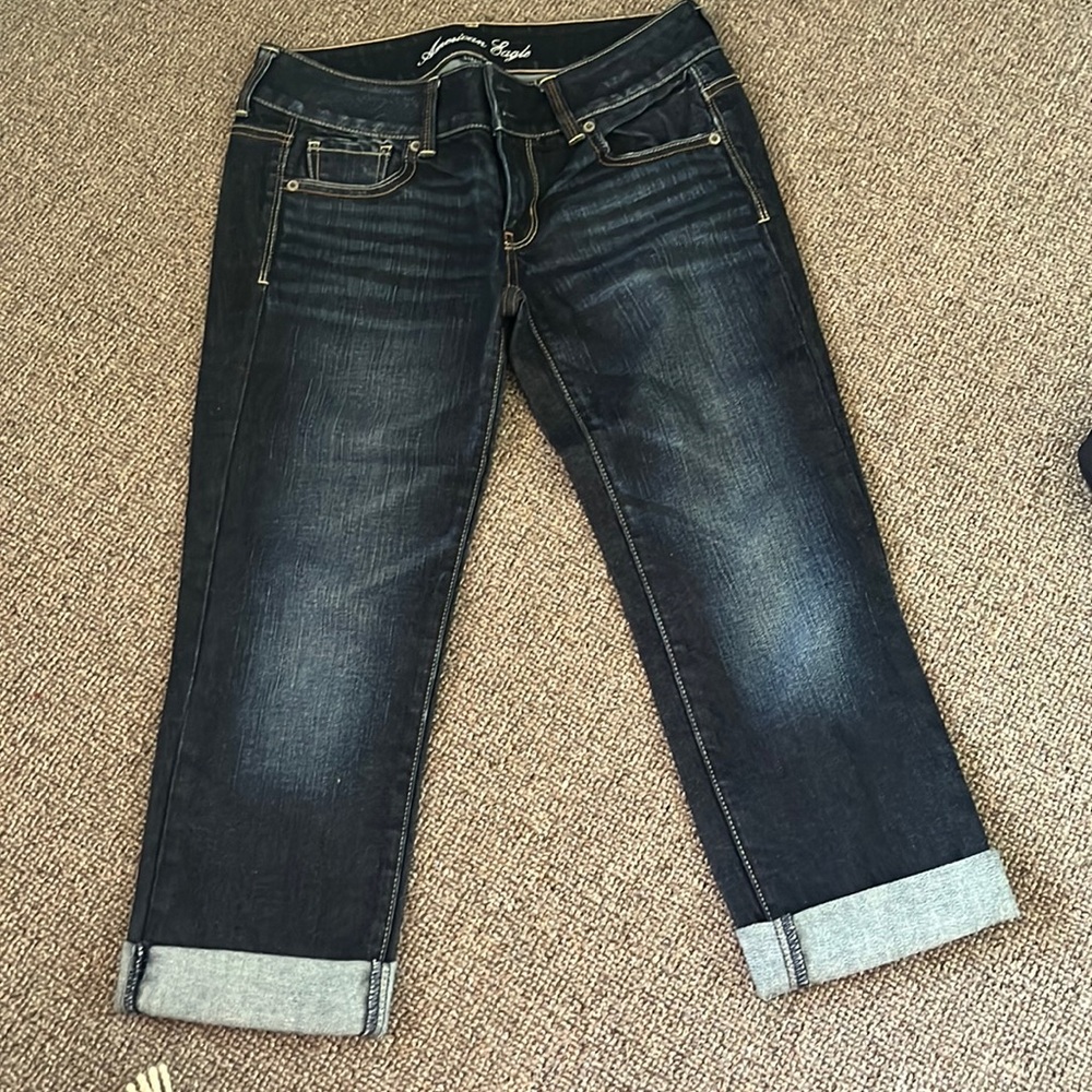 Low rise vintage capris